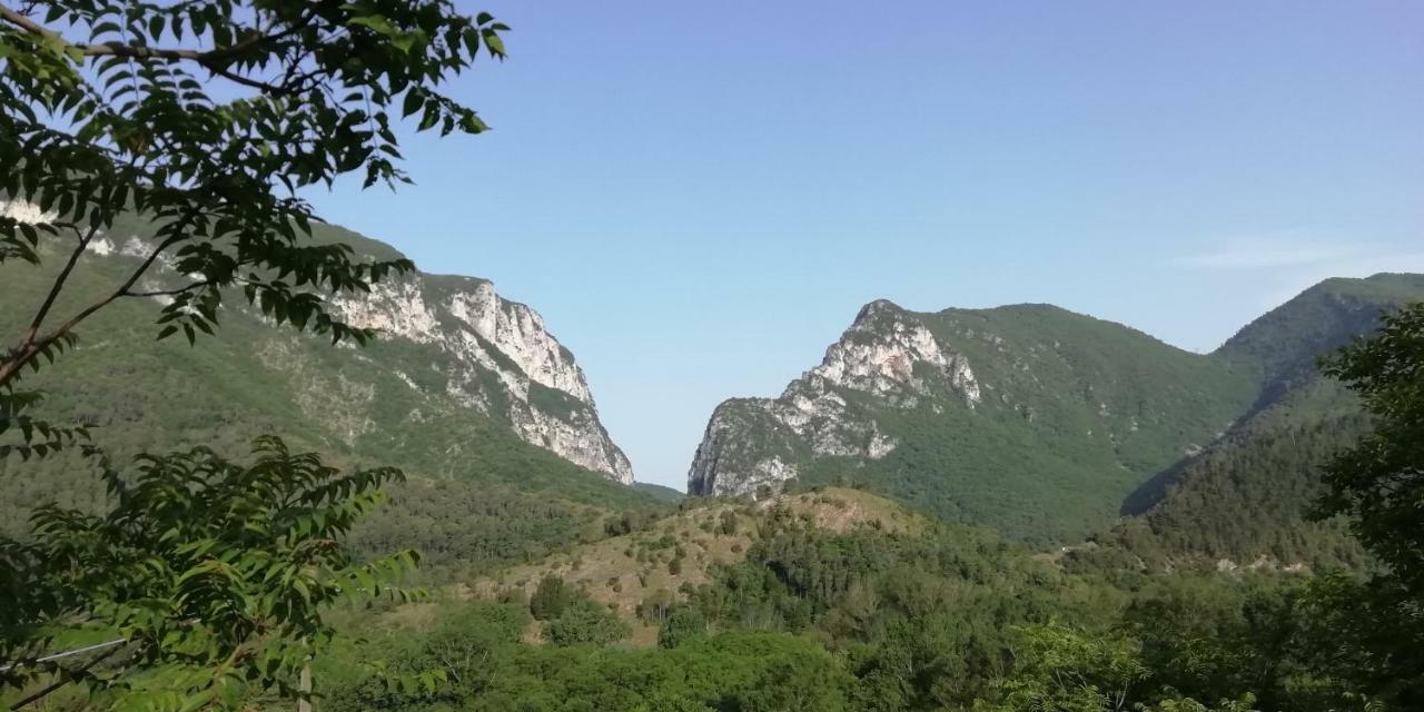 Appartement Madonna Di Frasassi - Casa Vacanze à Genga  Extérieur photo