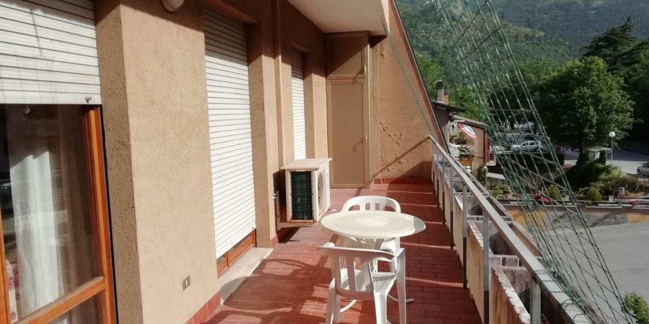 Appartement Madonna Di Frasassi - Casa Vacanze à Genga  Extérieur photo