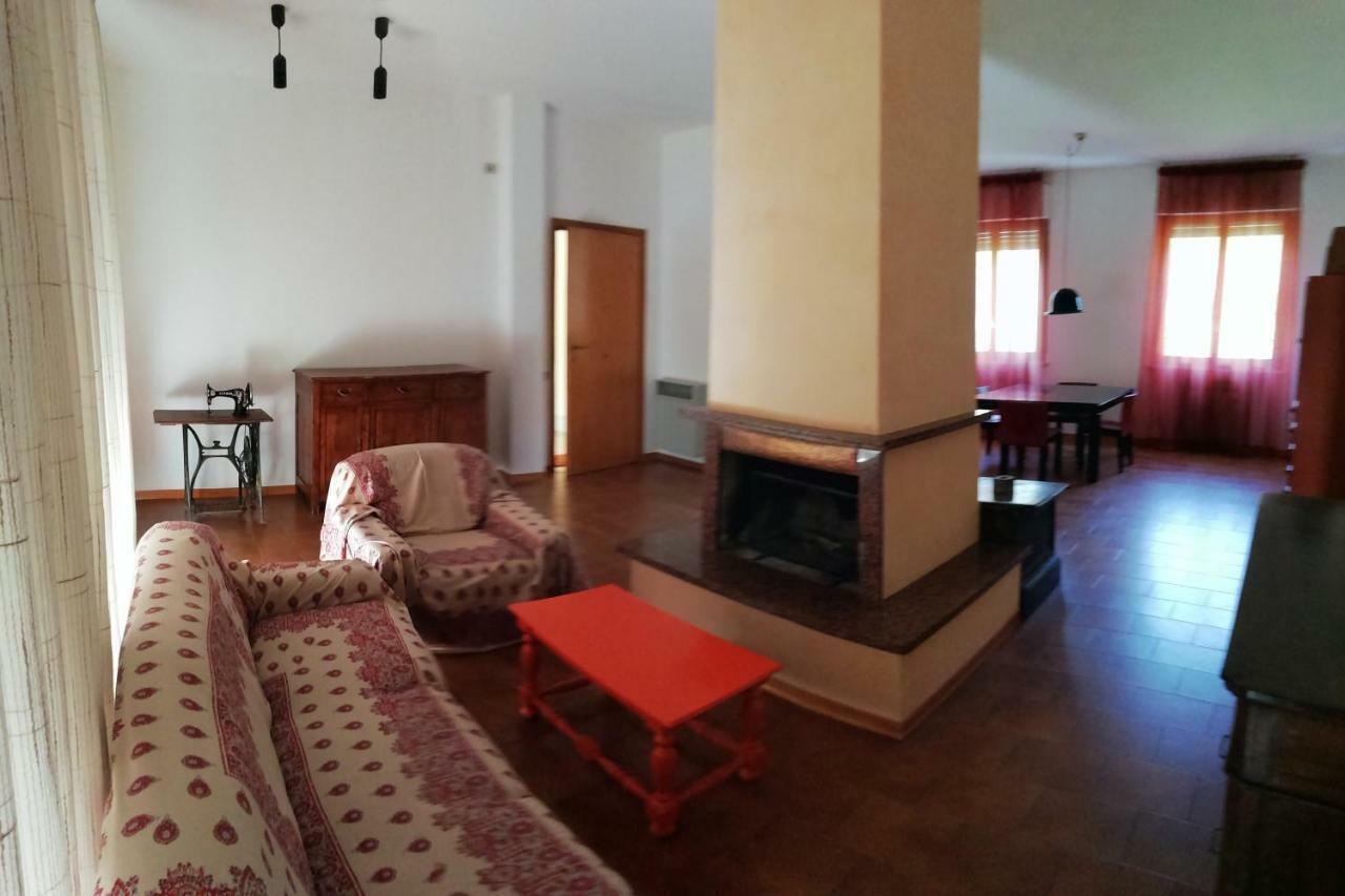 Appartement Madonna Di Frasassi - Casa Vacanze à Genga  Extérieur photo